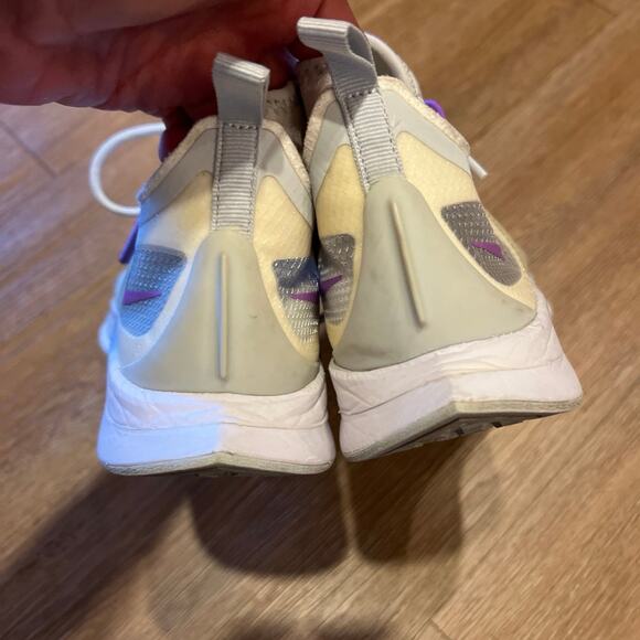 Nike women’s running shoes Sz 8.5 - Picture 6 of 9